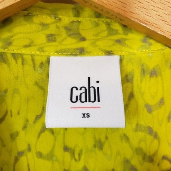 CAbi | #3071 Reign Ruffle Tank Blouse Size XS Citron Yellow - Picture 3 of 7